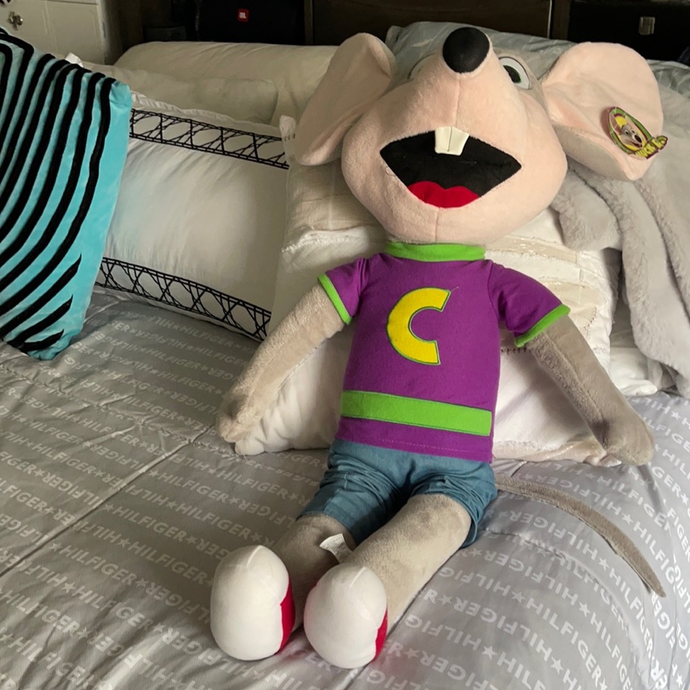 Brand new Chuck E. Cheese